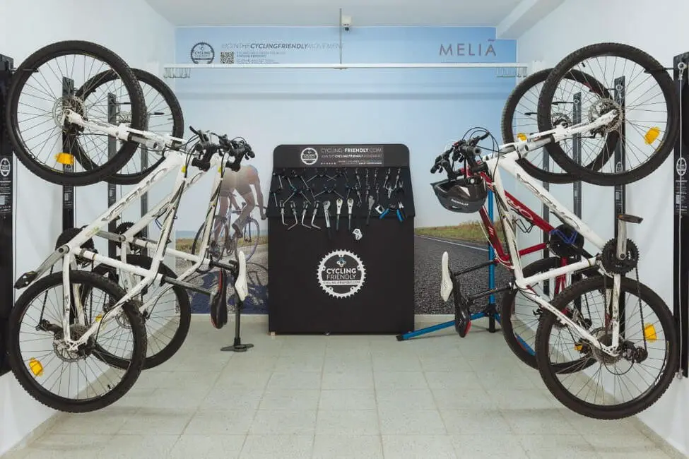 Sala de bicicletas del Melià Hacienda del Conde
