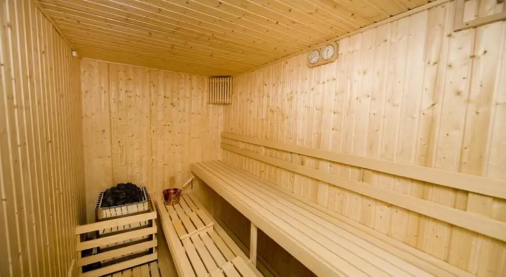 Sauna en el spa del Hotel Monarque Fuengirola Park
