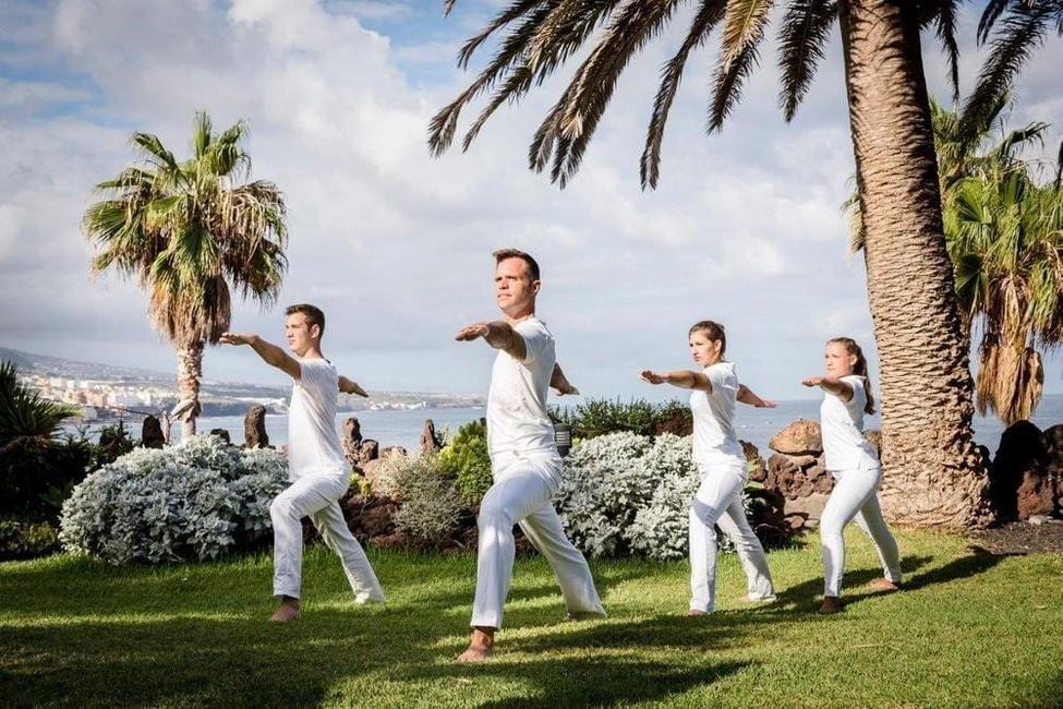 Yoga en el Oceano Vitality Hotel Medical Spa