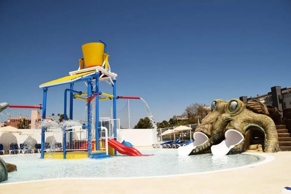 Piscina infantil del Hotel Playaballena Aquapark (Senzia Spa & Wellness)
