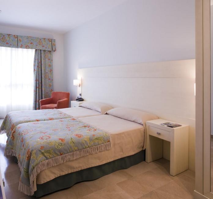Habitaciones del Hotel Puerto Juan Montiel Spa & Base Nautica