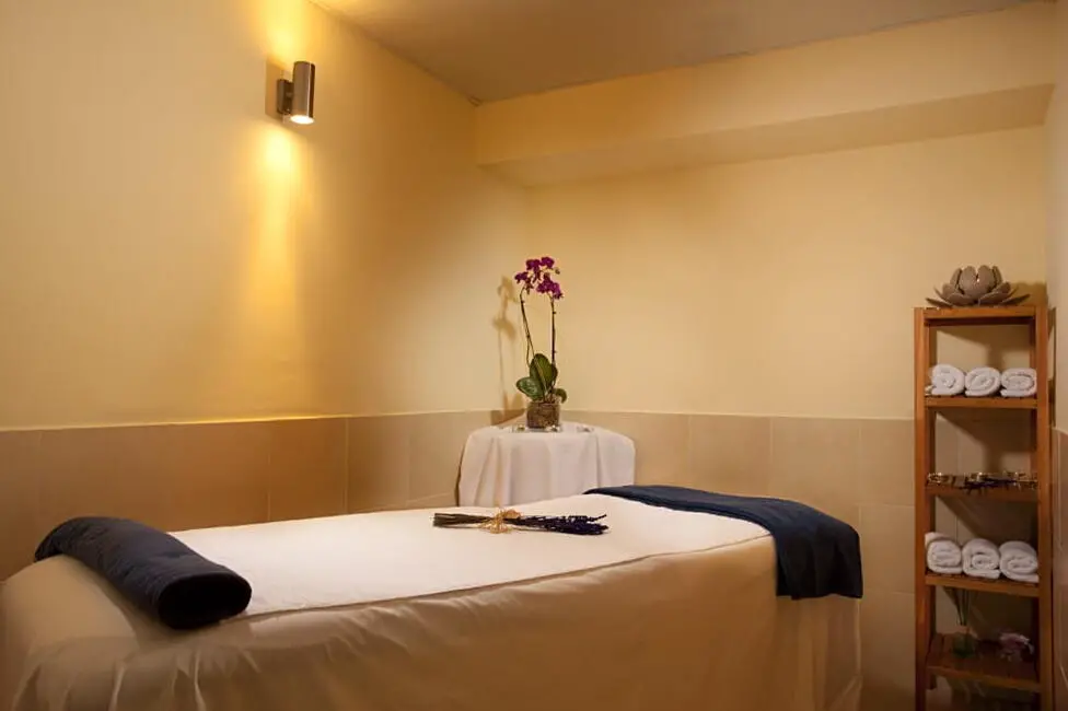 Tratamientos y masajes en el Spa del Hotel Marinas de Nerja