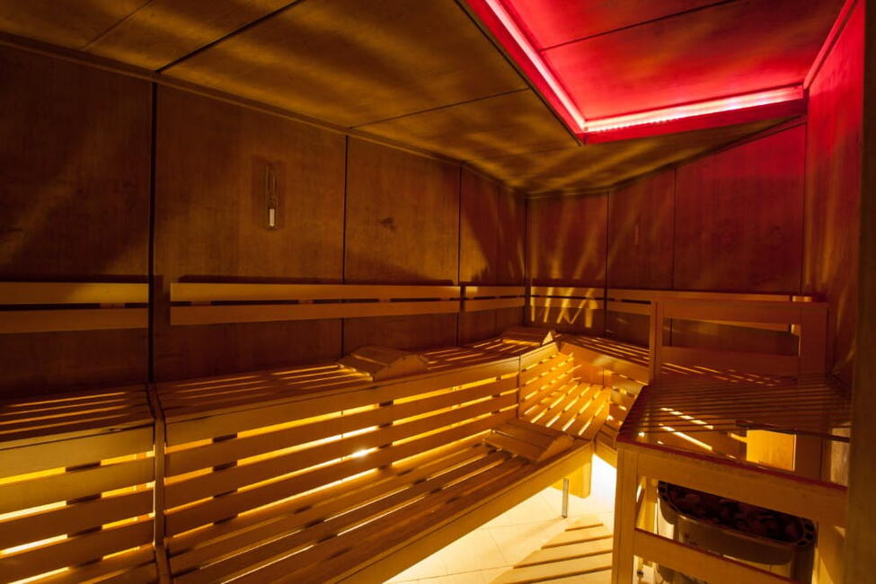 Sauna finlandesa del spa del hotel Lopesan Villa del Conde Resort